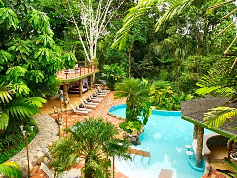Arahuana Jungle Resort & Spa